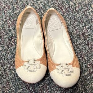 Tory Burch Beige and Cream Women's flats size 8.5